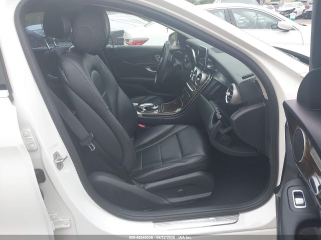 45349336 :رقم المزاد ، 55SWF4JB8FU053652 vin ، 2015 Mercedes-benz C 300 مزاد بيع