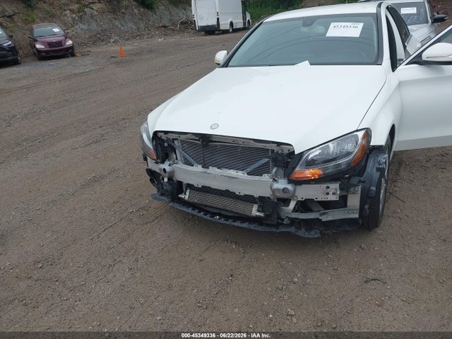 45349336 :رقم المزاد ، 55SWF4JB8FU053652 vin ، 2015 Mercedes-benz C 300 مزاد بيع