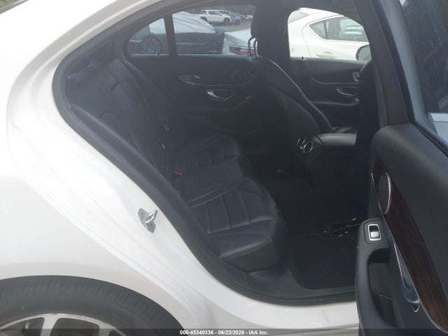 45349336 :رقم المزاد ، 55SWF4JB8FU053652 vin ، 2015 Mercedes-benz C 300 مزاد بيع