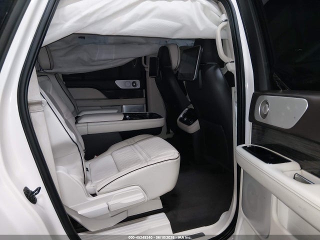 2018 Lincoln Navigator L Black Label მანქანა იყიდება აუქციონზე, vin: 5LMJJ3TT1JEL16903, აუქციონის ნომერი: 45349340