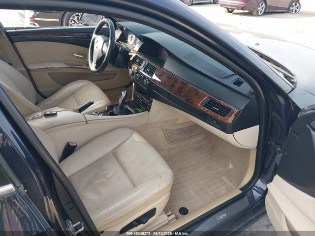 45349373 :رقم المزاد ، WBANV1C54AC388819 vin ، 2010 Bmw 528i Xdrive مزاد بيع