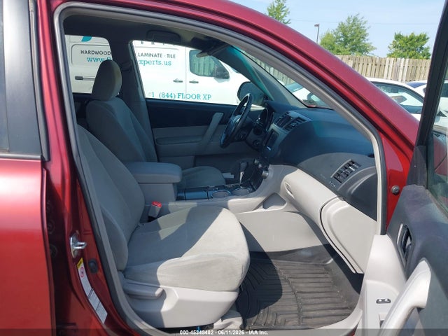 Продажа на аукционе авто 2010 Toyota Highlander Base V6, vin: 5TDBK3EH2AS025578, номер лота: 45349482