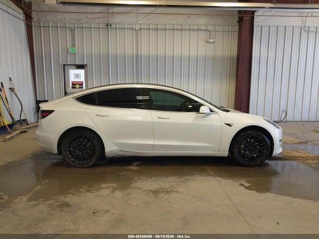 45349499 :رقم المزاد ، 5YJ3E1EA2LF632820 vin ، 2020 Tesla Model 3 Standard Range Plus Rear-wheel Drive/standard Range Rear-wheel Drive مزاد بيع