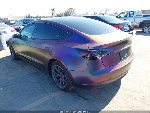 2022 Tesla Model 3 Long Range Dual Motor All-wheel Drive მანქანა იყიდება აუქციონზე, vin: 5YJ3E1EB6NF352393, აუქციონის ნომერი: 45349509