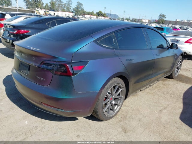 2022 Tesla Model 3 Long Range Dual Motor All-wheel Drive მანქანა იყიდება აუქციონზე, vin: 5YJ3E1EB6NF352393, აუქციონის ნომერი: 45349509