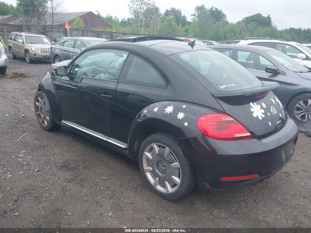 3VWJ17AT2GM604463 Volkswagen Beetle 1.8t Sel
