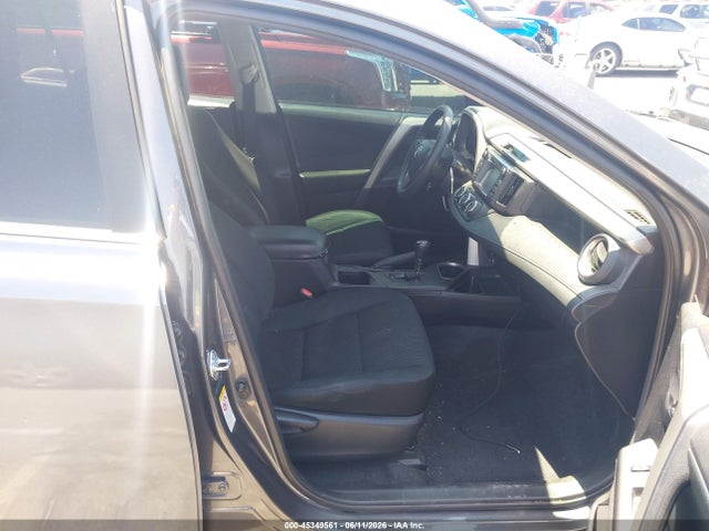 2T3ZFREV0HW313538 Toyota RAV4 LE