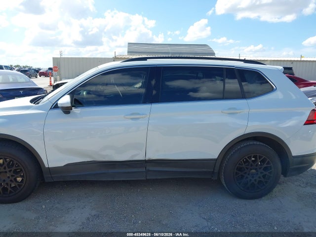 Продажа на аукционе авто 2019 Volkswagen Tiguan 2.0t Se/2.0t Sel/2.0t Sel R-line/2.0t Sel R-line Black, vin: 3VV3B7AX0KM071289, номер лота: 45349628