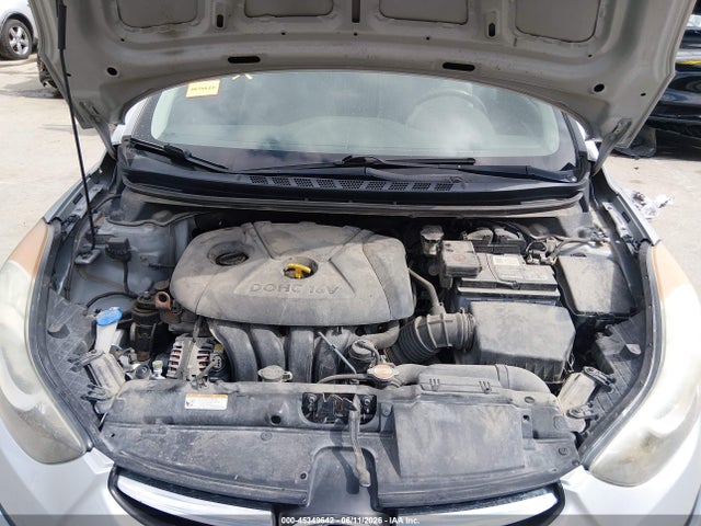 45349642 :رقم المزاد ، 5NPDH4AEXBH035856 vin ، 2011 Hyundai Elantra Gls مزاد بيع