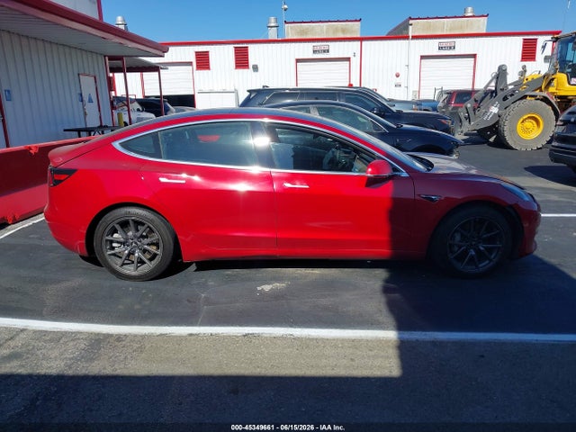 2020 Tesla Model 3 Standard Range Plus Rear-wheel Drive/standard Range Rear-wheel Drive მანქანა იყიდება აუქციონზე, vin: 5YJ3E1EA6LF804623, აუქციონის ნომერი: 45349661