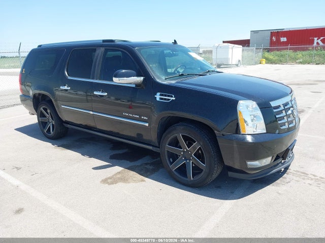 Auction sale of the 2011 Cadillac Escalade Esv Premium, vin: 1GYS4JEF2BR186522, lot number: 45349770