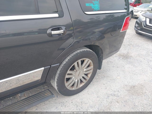 Auction sale of the 2007 Lincoln Navigator Ultimate, vin: 5LMFU28507LJ04144, lot number: 45349772