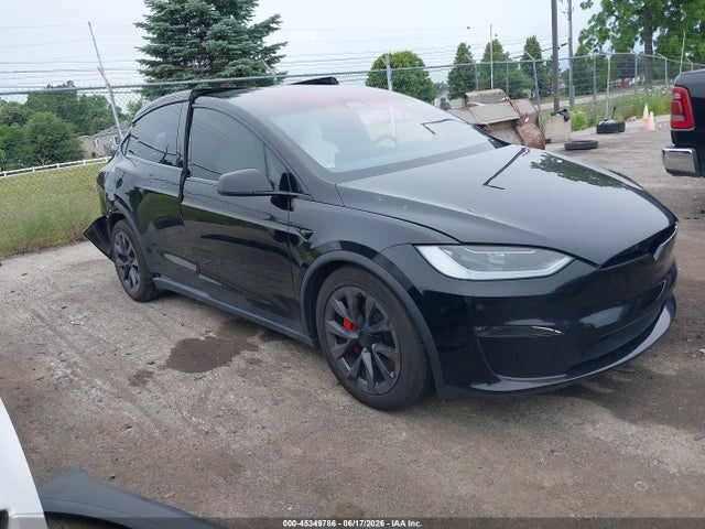 Tesla Model X Plaid Tri Motor All-wheel Drive 2024 7SAXCBE62RF437093 main image