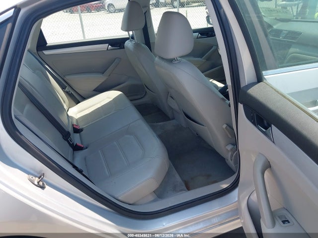 45349821 :رقم المزاد ، 1VWBH7A39CC050253 vin ، 2012 Volkswagen Passat 2.5l Se مزاد بيع