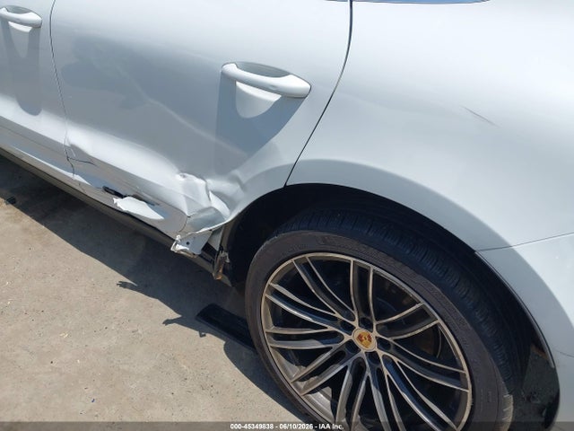 Aukcja sprzedaży 2024 Porsche Macan T, vin: WP1AA2A57RLB16359, numer aukcji: 45349838
