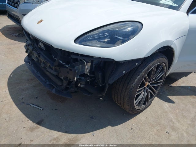 Aukcja sprzedaży 2024 Porsche Macan T, vin: WP1AA2A57RLB16359, numer aukcji: 45349838