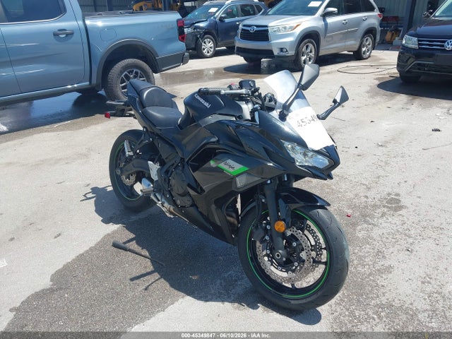 2025 Kawasaki Ex650 R მანქანა იყიდება აუქციონზე, vin: ML5EXER10SDAE7446, აუქციონის ნომერი: 45349847