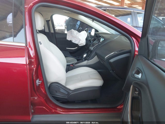 Ford Focus Titanium 2017 1FADP3J25HL255113 Image 5