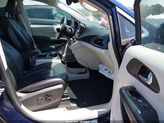 Aukcja sprzedaży 2017 Chrysler Pacifica Touring-l Plus, vin: 2C4RC1EG5HR763367, numer aukcji: 45349890