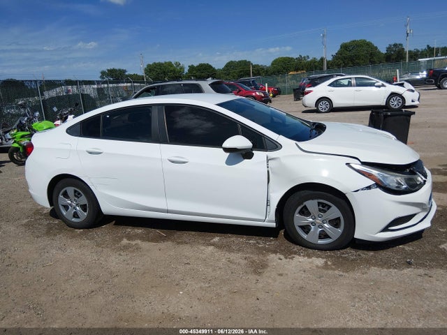 1G1BC5SM0G7281143 Chevrolet Cruze Ls Auto