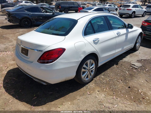 W1KWF8DBXMR609977 Mercedes-Benz C 300 Sedan