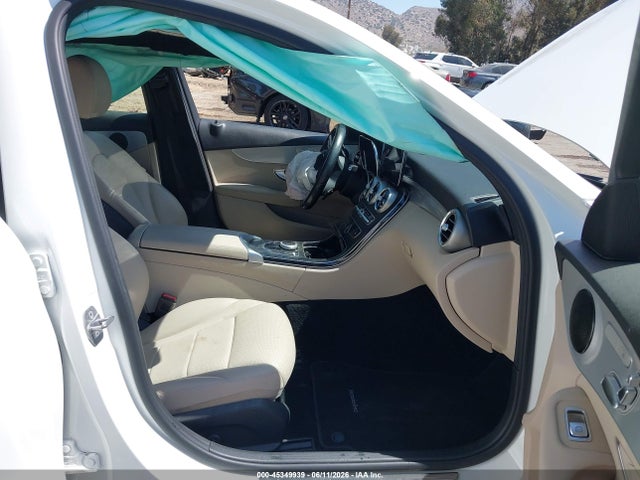 W1KWF8DBXMR609977 Mercedes-Benz C 300 Sedan