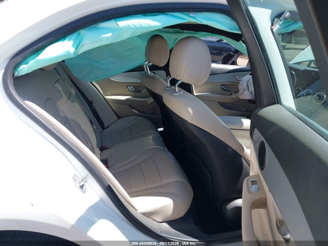 W1KWF8DBXMR609977 Mercedes-Benz C 300 Sedan