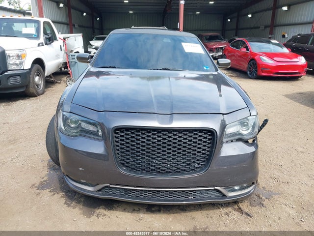 45349977 :رقم المزاد ، 2C3CCABG8GH310895 vin ، 2016 Chrysler 300 300s Alloy Edition مزاد بيع