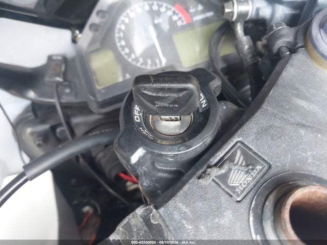 Продажа на аукционе авто 2005 Honda Cbr600 Rr, vin: JH2PC37095M208673, номер лота: 45350004