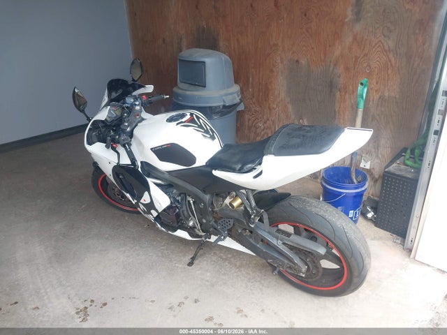 Продажа на аукционе авто 2005 Honda Cbr600 Rr, vin: JH2PC37095M208673, номер лота: 45350004