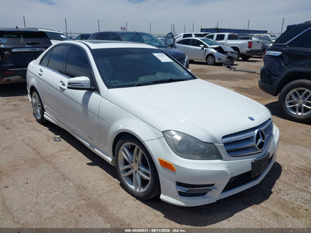 2013 Mercedes-benz C 250 Sport მანქანა იყიდება აუქციონზე, vin: WDDGF4HB1DR274115, აუქციონის ნომერი: 45350031