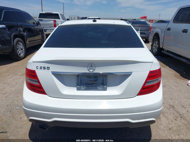 Aukcja sprzedaży 2013 Mercedes-benz C 250 Sport, vin: WDDGF4HB1DR274115, numer aukcji: 45350031
