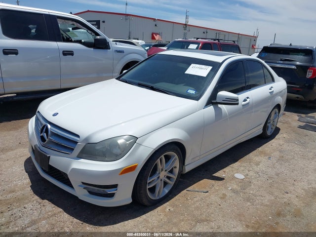 Aukcja sprzedaży 2013 Mercedes-benz C 250 Sport, vin: WDDGF4HB1DR274115, numer aukcji: 45350031