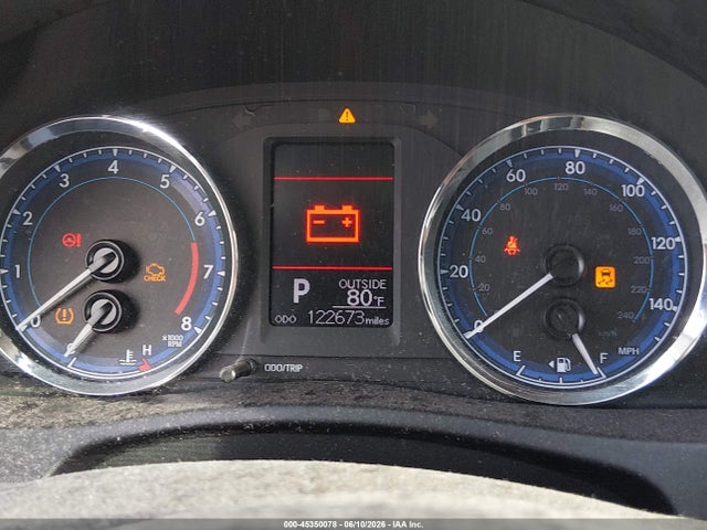 45350078 :رقم المزاد ، 5YFBURHE7JP823937 vin ، 2018 Toyota Corolla Le مزاد بيع