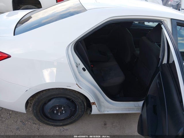 45350078 :رقم المزاد ، 5YFBURHE7JP823937 vin ، 2018 Toyota Corolla Le مزاد بيع