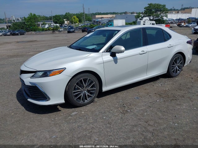 4T1F31AK9NU575930 Toyota Camry Xle Hybrid