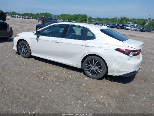 4T1F31AK9NU575930 Toyota Camry Xle Hybrid