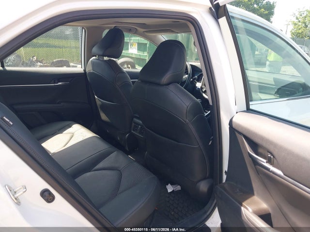 4T1F31AK9NU575930 Toyota Camry Xle Hybrid
