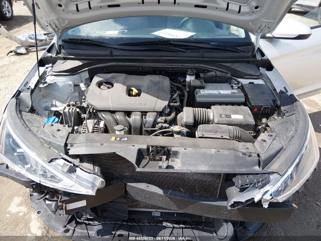 Hyundai ELANTRA SE 2019 5NPD74LF7KH488065 Image 10