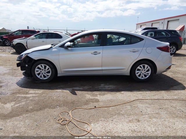 Hyundai ELANTRA SE 2019 5NPD74LF7KH488065 Image 15