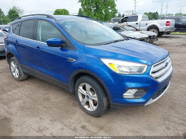 45350125 :رقم المزاد ، 1FMCU0GD8JUB09080 vin ، 2018 Ford Escape Se مزاد بيع