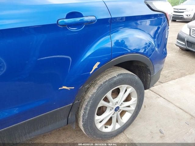 45350125 :رقم المزاد ، 1FMCU0GD8JUB09080 vin ، 2018 Ford Escape Se مزاد بيع
