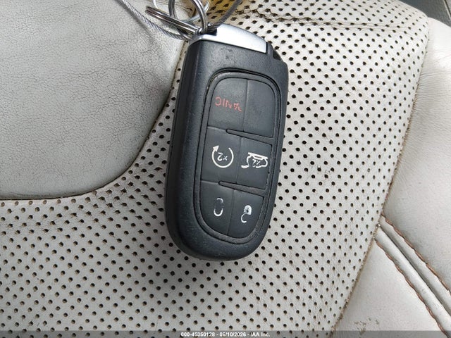 2019 Jeep Cherokee Limited Fwd მანქანა იყიდება აუქციონზე, vin: 1C4PJLDB6KD325434, აუქციონის ნომერი: 45350128