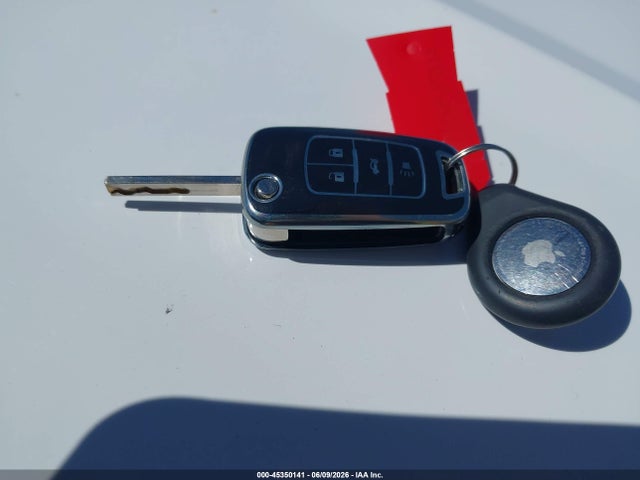 Buick Lacrosse 2015 1G4GA5G33FF295217 Image 11