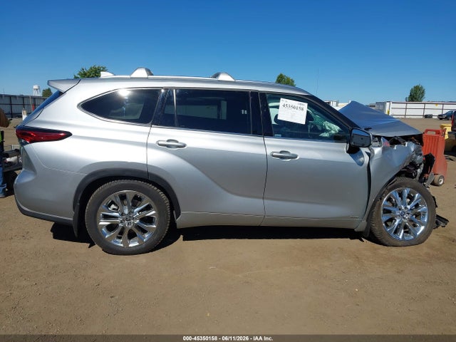 Toyota Highlander Hybrid Limited 2023 5TDXBRCH8PS566798 Image 13