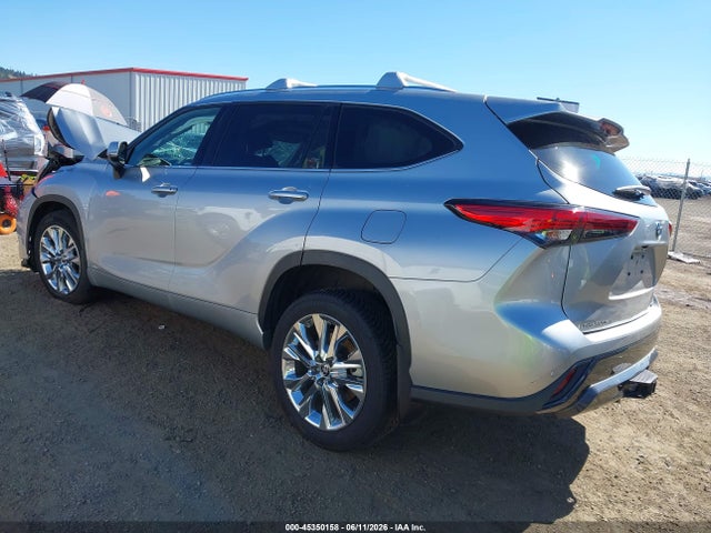 Toyota Highlander Hybrid Limited 2023 5TDXBRCH8PS566798 Image 3