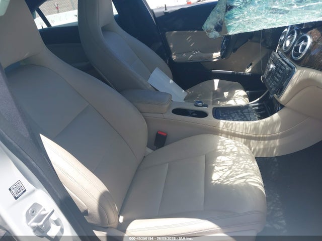 45350194 :رقم المزاد ، WDDSJ4EB0EN118654 vin ، 2014 Mercedes-benz Cla 250 مزاد بيع