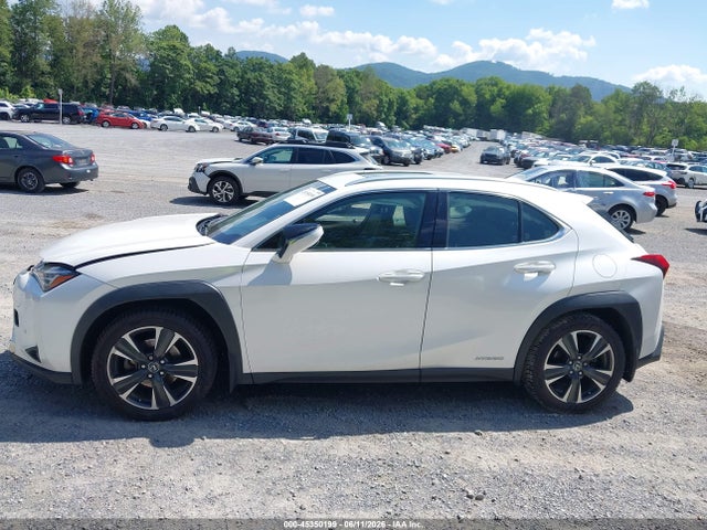 Продажа на аукционе авто 2020 Lexus Ux 250h, vin: JTHP9JBH7L2021402, номер лота: 45350199