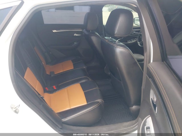 Chevrolet IMPALA 1LT 2018 2G1105S34J9137970 Image 8
