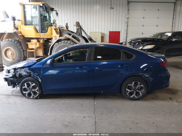 45350250 :رقم المزاد ، 3KPF24AD1LE175141 vin ، 2020 Kia Forte Lxs مزاد بيع
